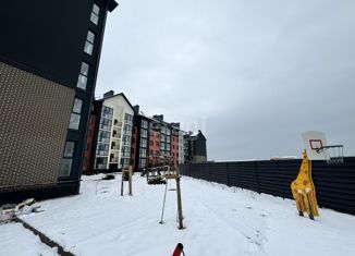 Продается 1-комнатная квартира, 27.5 м2, Пионерский, Рабочая улица, 37