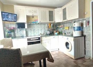 Трехкомнатная квартира на продажу, 56 м2, Большой Камень, улица Ганслеп, 16