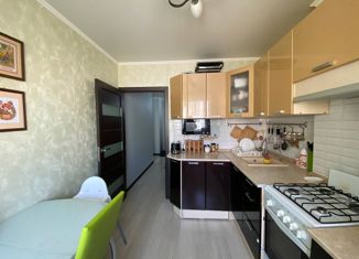 Продается 2-комнатная квартира, 57.5 м2, Таганрог, улица Сызранова, 23А
