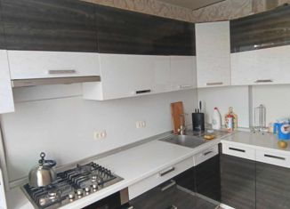 Продаю 3-комнатную квартиру, 69 м2, поселок городского типа Солнечнодольск, Солнечный бульвар, 3