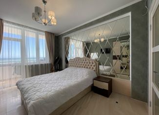 Продам 2-ком. квартиру, 52.6 м2, поселок городского типа Отрадное, Отрадная улица, 25А