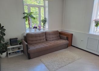 Продается 3-комнатная квартира, 62.7 м2, рабочий поселок Первомайский, проспект Улитина, 17