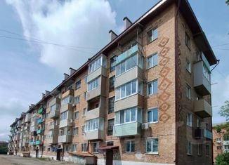 Продается двухкомнатная квартира, 42.3 м2, село Углекаменск, улица Калинина, 12
