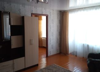 Продается двухкомнатная квартира, 42 м2, Белорецк, улица В. Ленина, 37