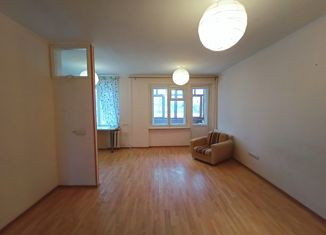 Сдается 1-ком. квартира, 30 м2, Чайковский, улица Карла Маркса, 16