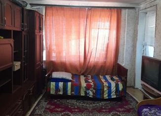 Продаю 2-комнатную квартиру, 47.5 м2, Альметьевск, Больничная улица, 10