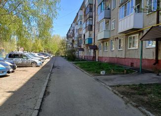 Продаю трехкомнатную квартиру, 57 м2, Алтайский край, улица Антона Петрова, 204