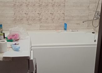 Продаю 1-ком. квартиру, 37 м2, село Зубово, ЖК Зубово Лайв Гарден, улица Бориса Перина, 2