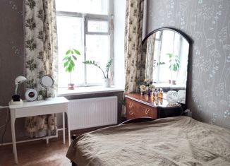 Продам 3-ком. квартиру, 86 м2, Санкт-Петербург, Малый проспект Васильевского острова, 30-32, Малый проспект Васильевского острова