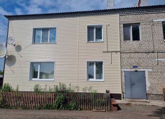 Продам 2-комнатную квартиру, 40 м2, село Ленск, улица Ленина, 60