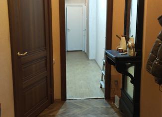 Продаю 3-ком. квартиру, 71 м2, Санкт-Петербург, улица Ленина, 46, метро Чкаловская