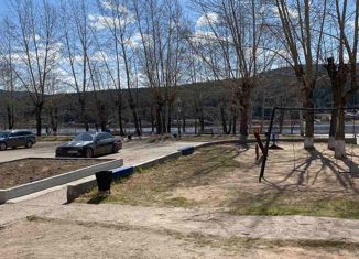 Продаю 2-комнатную квартиру, 42.5 м2, Усть-Кут, улица Реброва-Денисова, 7