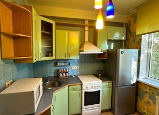 Продаю 2-ком. квартиру, 54 м2, Саратов, улица имени А.И. Куприянова, 15, Ленинский район