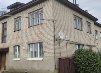 Двухкомнатная квартира на продажу, 43.9 м2, Белозерск, Коммунистическая улица, 143