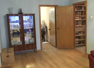 Продаю 3-комнатную квартиру, 59 м2, Москва, улица Академика Миллионщикова, 15, метро Коломенская