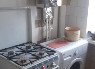 Продам 2-комнатную квартиру, 47 м2, Каменск-Шахтинский, Астаховский переулок, 57