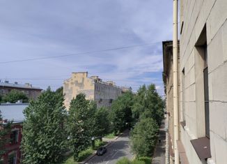 Продаю 2-ком. квартиру, 52 м2, Санкт-Петербург, Среднегаванский проспект, 3, Среднегаванский проспект