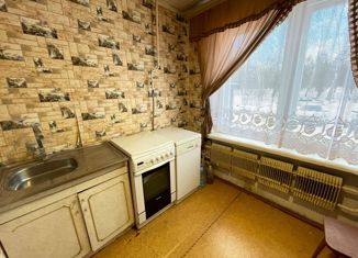 Трехкомнатная квартира на продажу, 68.6 м2, Щёкино, Ясенковский проезд, 8