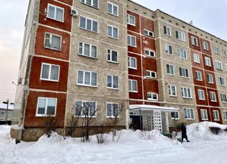Продается двухкомнатная квартира, 50.2 м2, поселок городского типа Мулловка, улица Пушкина, 4