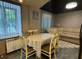 Продам 4-ком. квартиру, 104.1 м2, Щёкино, Молодёжная улица, 7