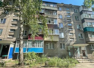 Продается четырехкомнатная квартира, 61 м2, Липецкая область, улица Жуковского, 10