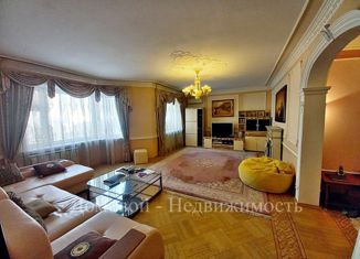 Сдаю в аренду трехкомнатную квартиру, 137 м2, Москва, Никулинская улица, 27, метро Озёрная