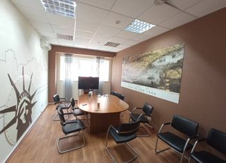 Сдача в аренду офиса, 825 м2, Саратов, Университетская улица, 28