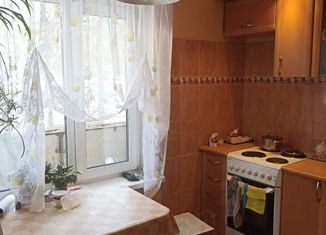 Продается трехкомнатная квартира, 59 м2, Хакасия, поселок городского типа Черемушки, 44