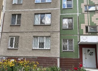 3-комнатная квартира на продажу, 68.3 м2, Челябинск, улица Доватора, 10, Советский район