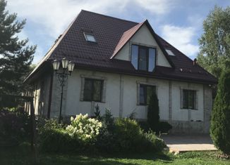 Продаю дом, 215 м2, деревня Бородино