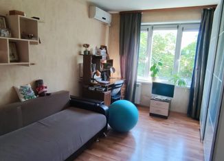 Продаю 2-ком. квартиру, 45 м2, Москва, улица Мнёвники, 12, метро Народное Ополчение