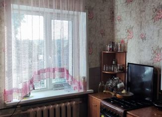 Продам 3-комнатную квартиру, 47 м2, посёлок городского типа Ивня, улица Гагарина, 43