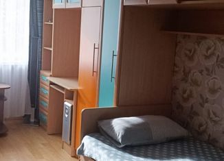 Трехкомнатная квартира на продажу, 57 м2, Минеральные Воды, Советская улица, 80