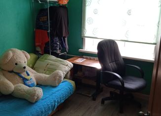 Продам 4-ком. квартиру, 73.4 м2, поселок Звездный, Школьная улица, 8