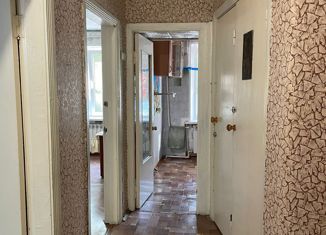 Продам 3-ком. квартиру, 59 м2, Новочеркасск, улица Макаренко, 78