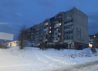 Однокомнатная квартира на продажу, 33.1 м2, Соликамск, улица 20-летия Победы, 185