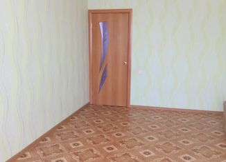 Продаю 2-комнатную квартиру, 47 м2, поселок городского типа Джалиль, улица Ахмадиева, 17