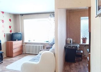 Продаю 1-ком. квартиру, 30.6 м2, Уссурийск, улица Ивасика, 62