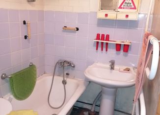 Продается 2-комнатная квартира, 42 м2, Осинники, улица Победы, 42