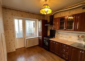 Продаю 2-комнатную квартиру, 53.8 м2, Ейск, Красная улица, 57/2