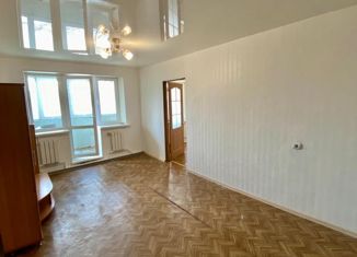 Продажа 2-ком. квартиры, 44.2 м2, Артём, улица Ленина, 1