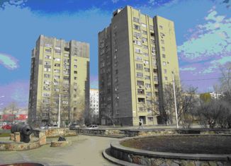 Продам четырехкомнатную квартиру, 112 м2, Волгодонск, проспект Курчатова, 13