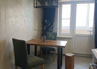 Двухкомнатная квартира на продажу, 63.8 м2, Смоленск, улица Шолохова, 4