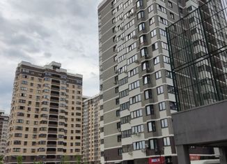 Продажа трехкомнатной квартиры, 72 м2, Краснодар, ЖК Дружный, Адмиралтейский бульвар, 3к2