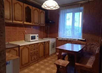 Продам четырехкомнатную квартиру, 72.3 м2, Оренбургская область, Восточная улица, 31