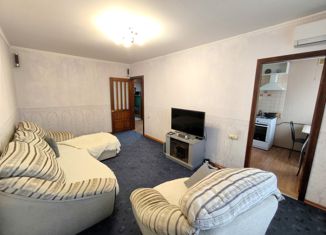 Трехкомнатная квартира на продажу, 60.7 м2, Новотроицк, улица Винокурова, 12