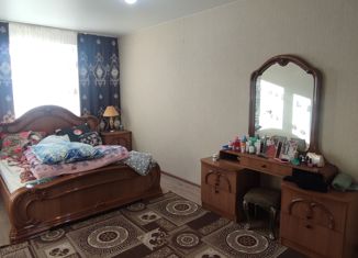 Продам 2-ком. квартиру, 49.5 м2, Арамиль, улица Гарнизон, 19