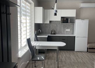 Сдача в аренду комнаты, 40 м2, Севастополь, улица Челнокова, 14/23