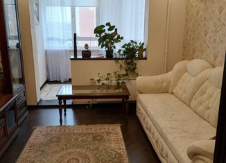 Сдача в аренду трехкомнатной квартиры, 70 м2, Москва, улица Бориса Пастернака, 11, метро Рассказовка