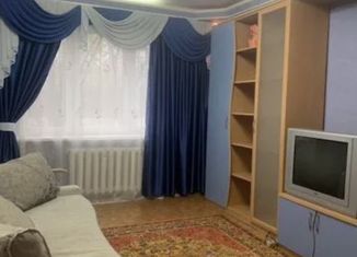 Сдам в аренду 2-ком. квартиру, 52 м2, Аксай, улица Коминтерна, 139Б